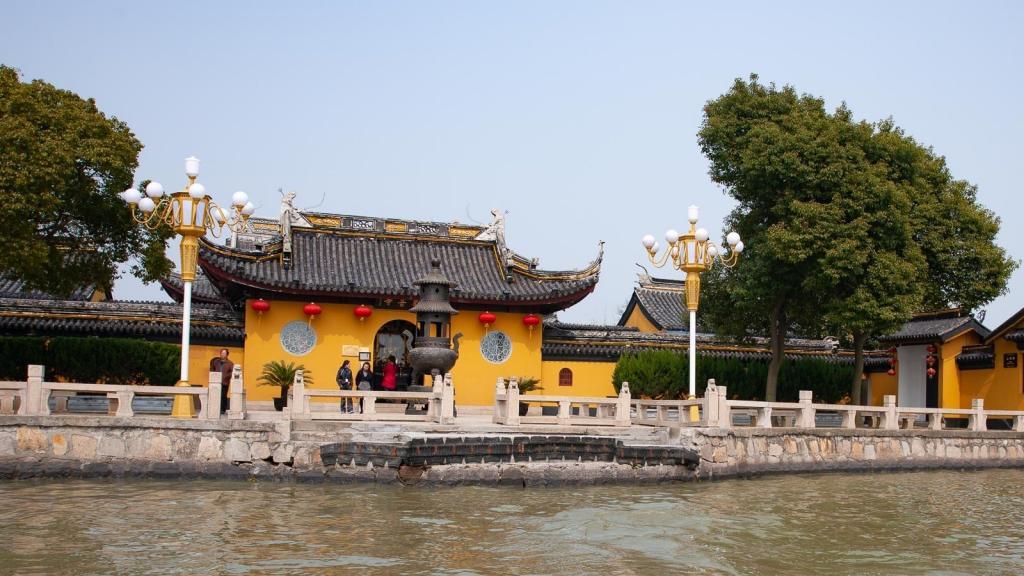Klosterinsel Luoxing Zhou